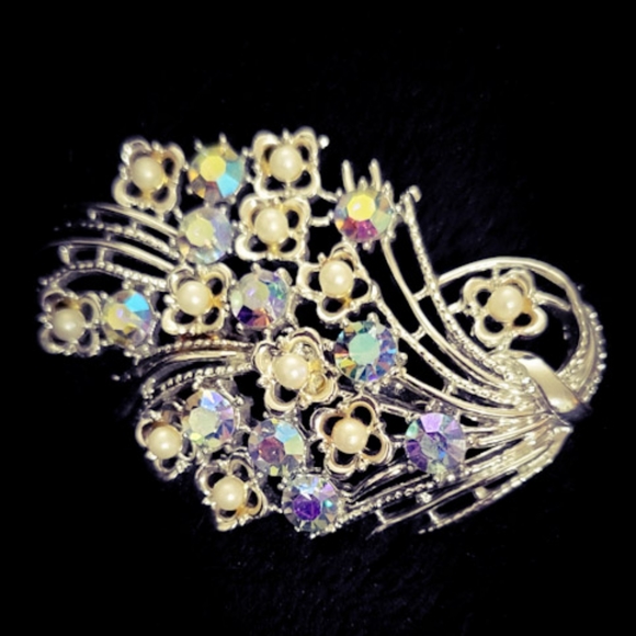 LARGE MYSTERY BOX Vintage + Antique Jewelry - Bracelets, Brooches, Necklaces - Picture 6 of 10